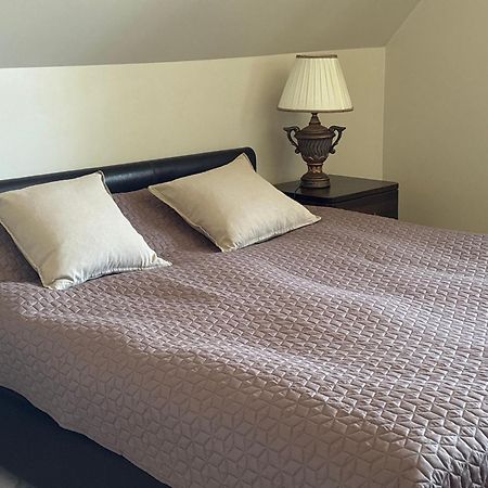 Manni Homestay Kuressaare Esterno foto