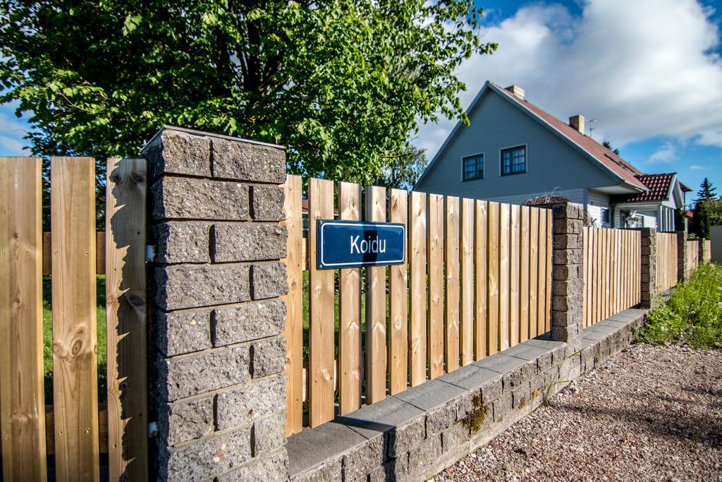 Manni Homestay Kuressaare Esterno foto
