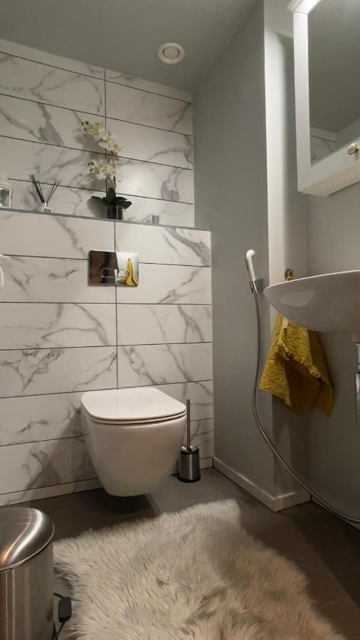 Manni Homestay Kuressaare Esterno foto