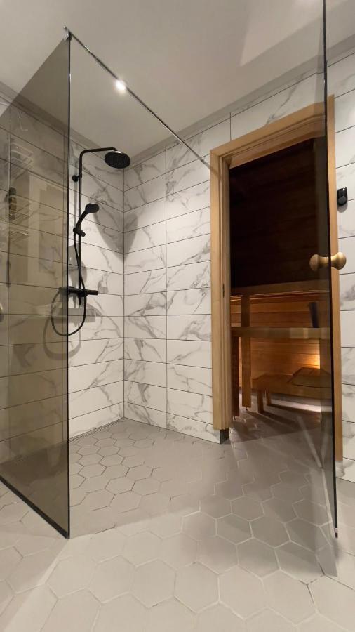 Manni Homestay Kuressaare Esterno foto